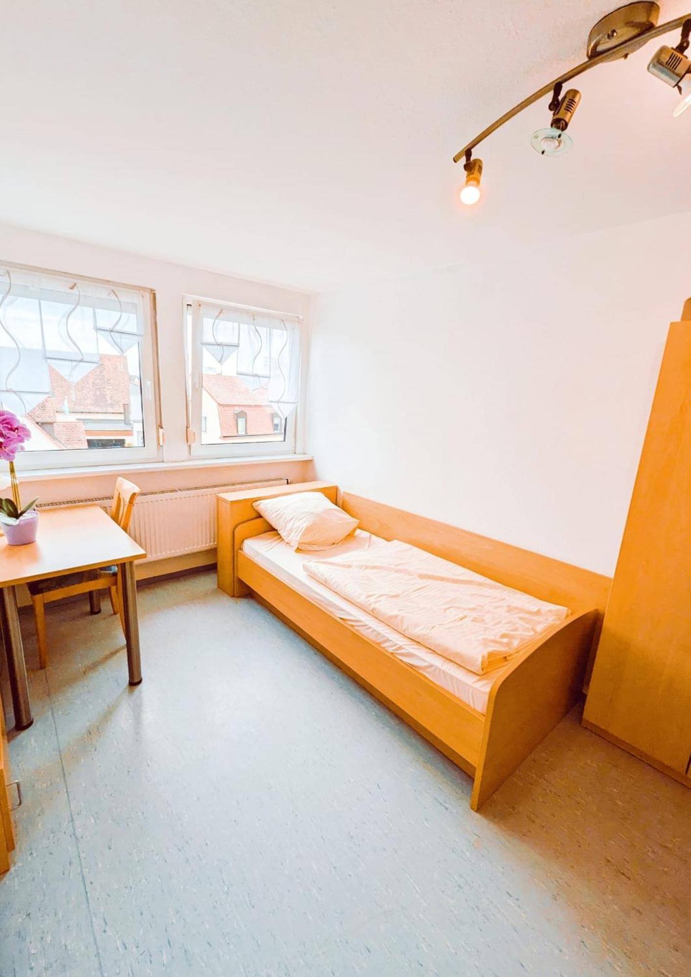 Gasthof Kirchberger Fürth Pokoj fotografie